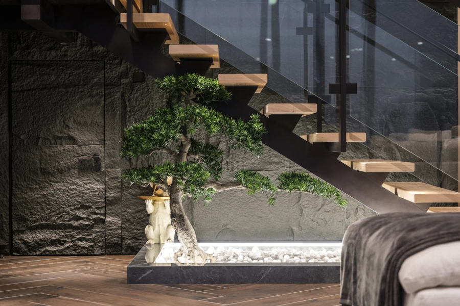staircase at 2br at one zaabeel