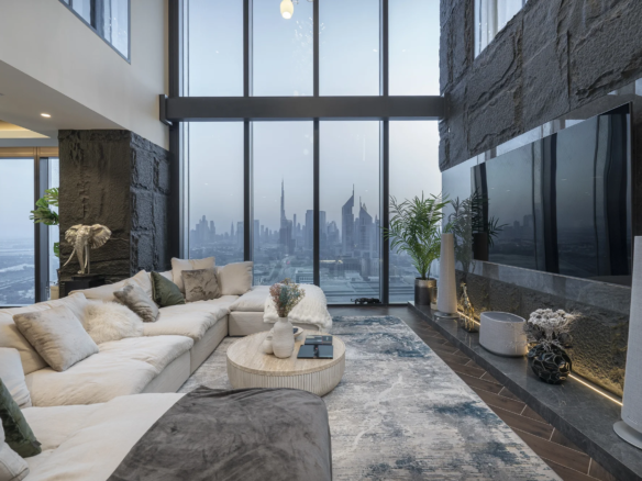 Living room at 2br at one zaabeel