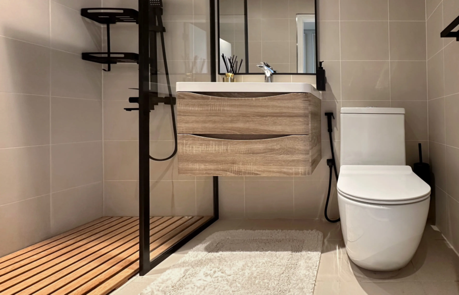 Maid’s bathroom